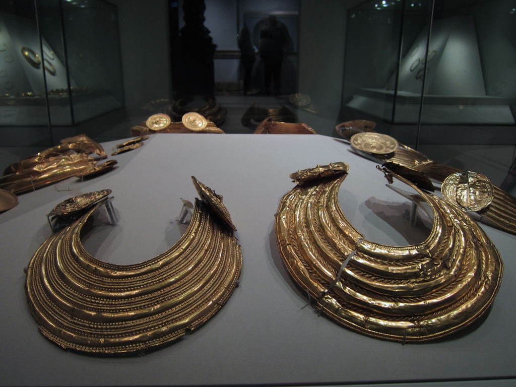 Gold Collars (800-700 B.C.)